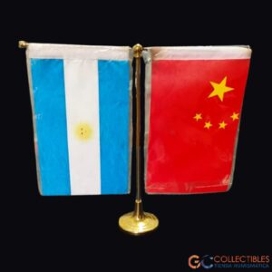 Lote 3006 - Banderas de Escritorio Argentina–China – Uso Diplomático Militar - decada del 90